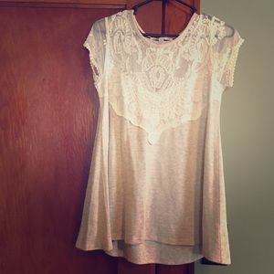 Jolt lace cream tee